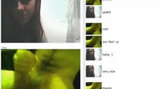 Ebony võttis kaks tibud hotelli ja keppis neid interracial gangbang