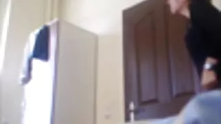 Se Milf Milf on risti-eyed seksi noor armuke ja cum