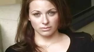 Ebony istutatud Blond Suur Kukk Raseeritakse Tuss